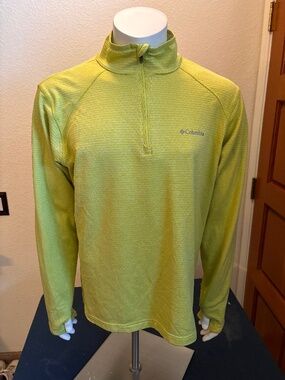 Nice mens large Columbia quarter zip jacket